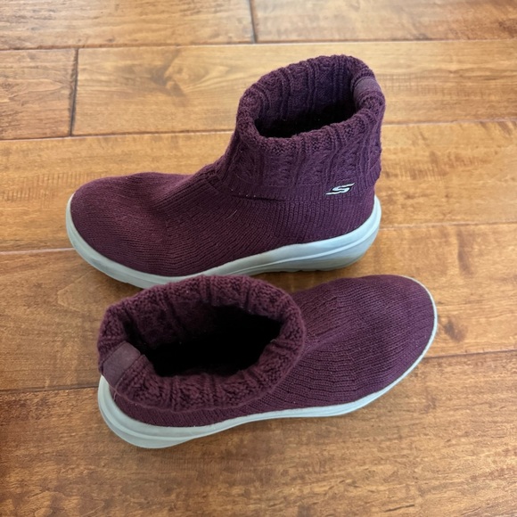 Skechers Air Cooled Goga Mat Women's Burgundy Mid-Calf Knitted Sock Boots SZ 7.5 - Picture 12 of 15